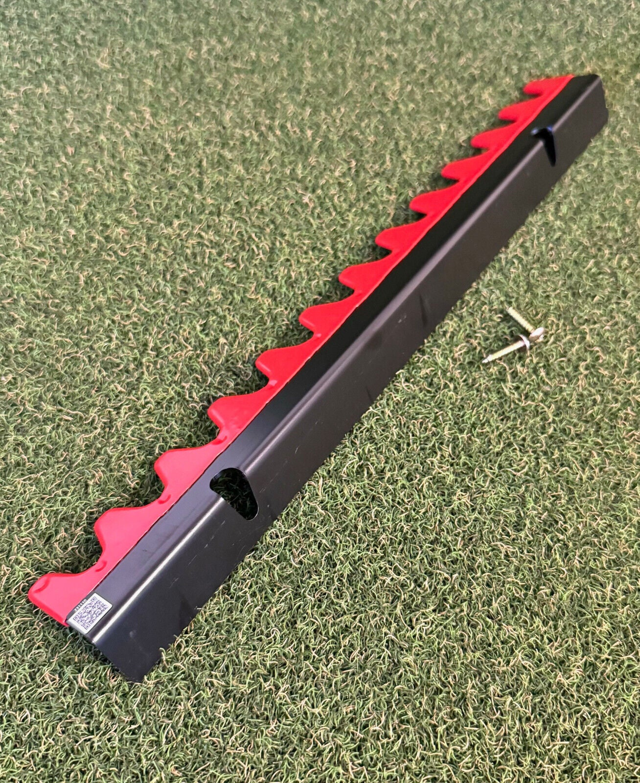 Golf Mechanix Bench Mount Golf Shaft Holder (12 Shaft Capacity) - Image 3