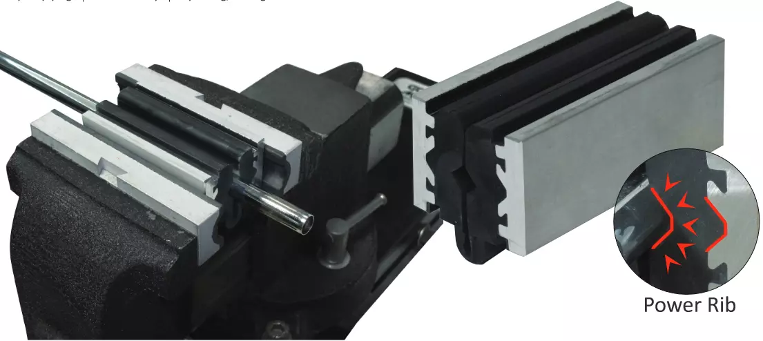 Golf Mechanix Metal Reinforced Rubber Golf Shaft Clamp - Image 2