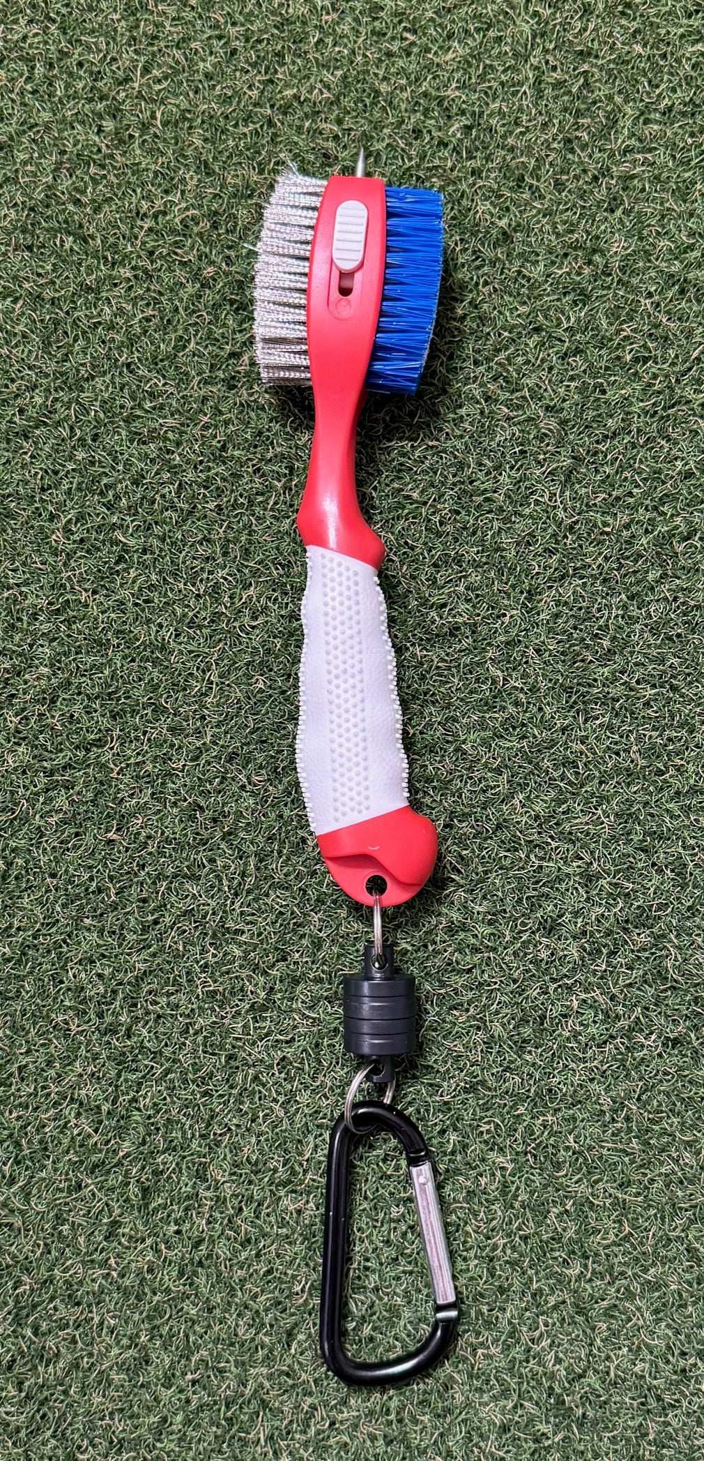Premium Golf Club Cleaning Brush w/ Magnetic Release & Retractable Groove Spike - Image 3